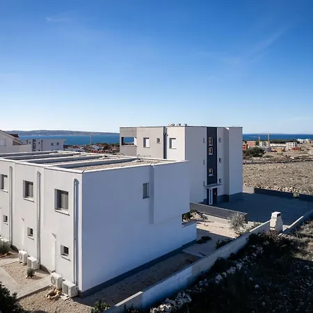 Roris House Feriehus *