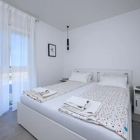 Roris House Povljana