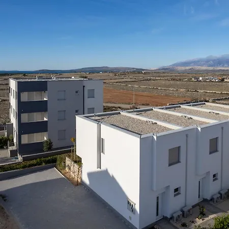 Roris House Holiday home