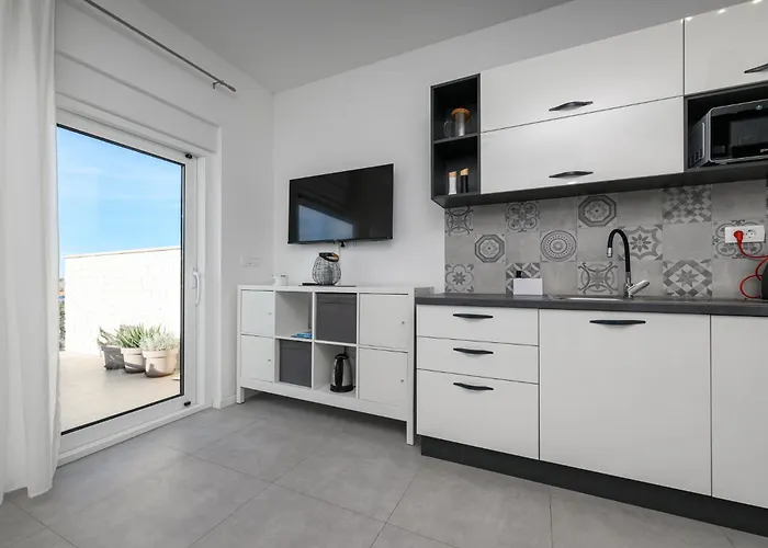 Roris House Ferienhaus *